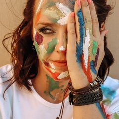 Visit Tatsiana Yelistratava shop