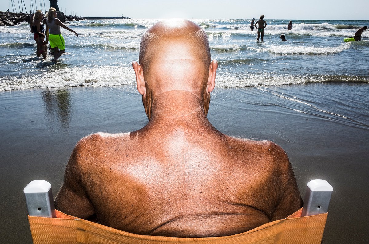 The wrinkles in the sea and in the skin by Salvatore Matarazzo
