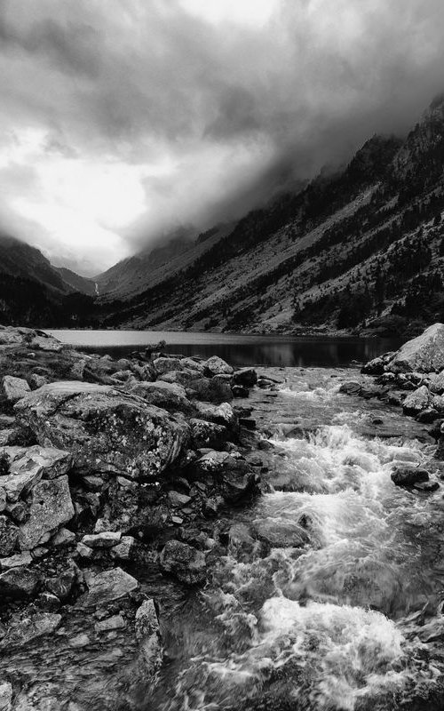 lac de Gaube - the exit by Christian  Schwarz