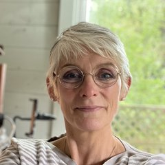 Visit Susie Cornwall shop