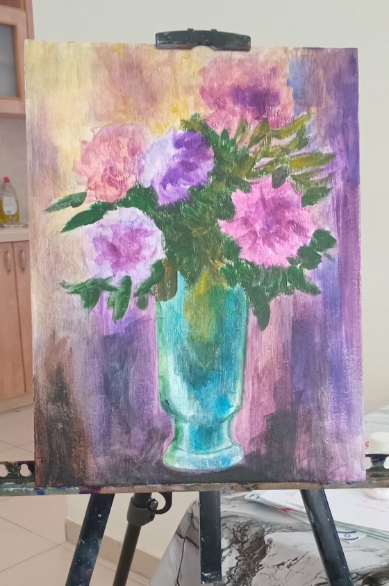 Flowers in lilac tones