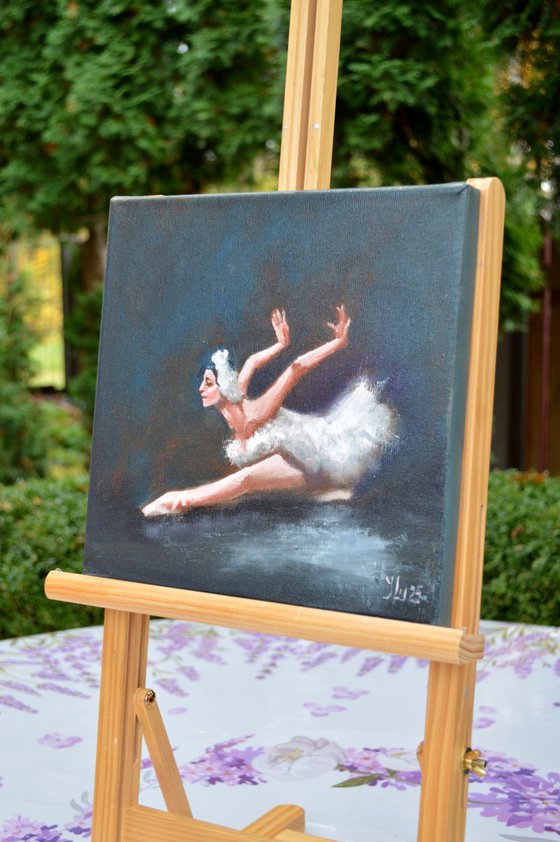 Arms like a swan's wings