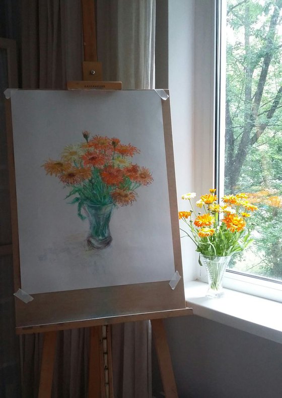 Summer bouquet.  Béllis. Original pastel drawing.