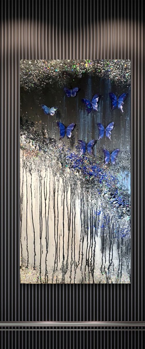 Midnight blues by Henrieta Angel