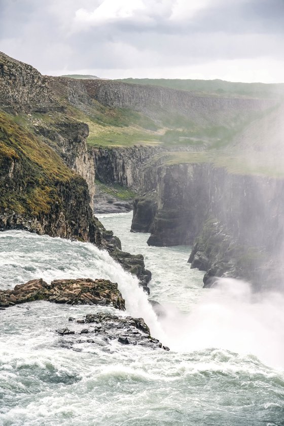 VERTICAL GULFOSS WATERFALL