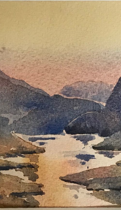 Dawn in the mountains by Vicki Washbourne