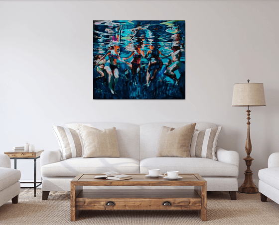 Dancing in the liquid light