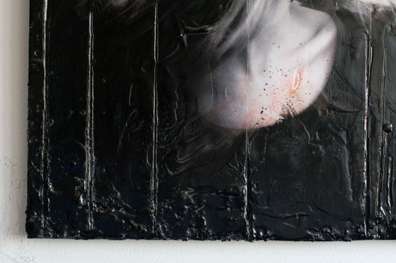 "Torn" (40x40x2cm) - Unique portrait artwork on wood (abstract, portrait, gouache, original, painting, coffee, acrylic, oil, watercolor, encaustics, beeswax, resin, wood, fingerpaint)
