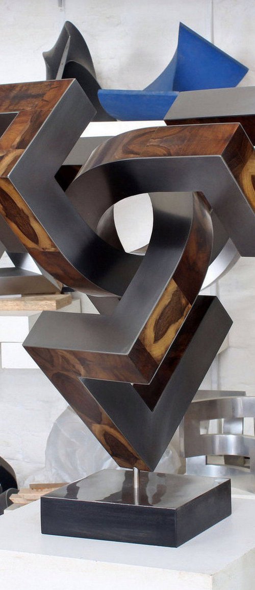 dynamic dimension_l by Nikolaus Weiler