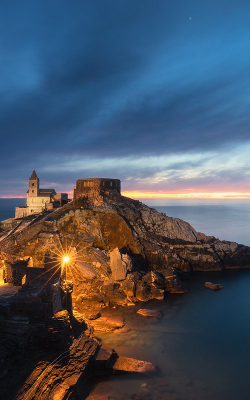 LIGHT ON THE HORIZON - Photographic Print on 10mm Rigid Support by Giovanni Laudicina