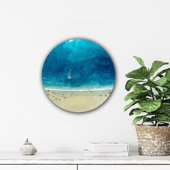 Round ocean #103