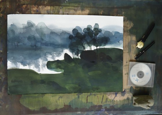 Greens silhouette, misty dawn