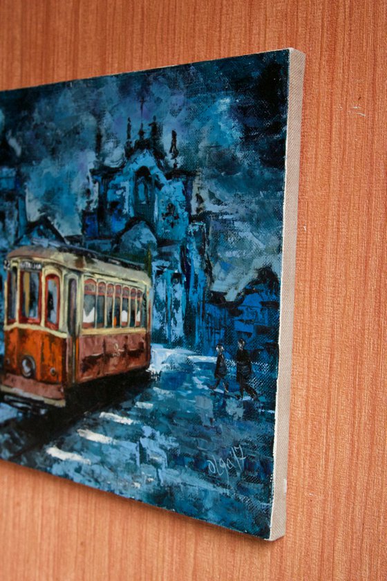 Cityscape oil painting - Tram in Porto impasto painting - Art for living room - Gift idea