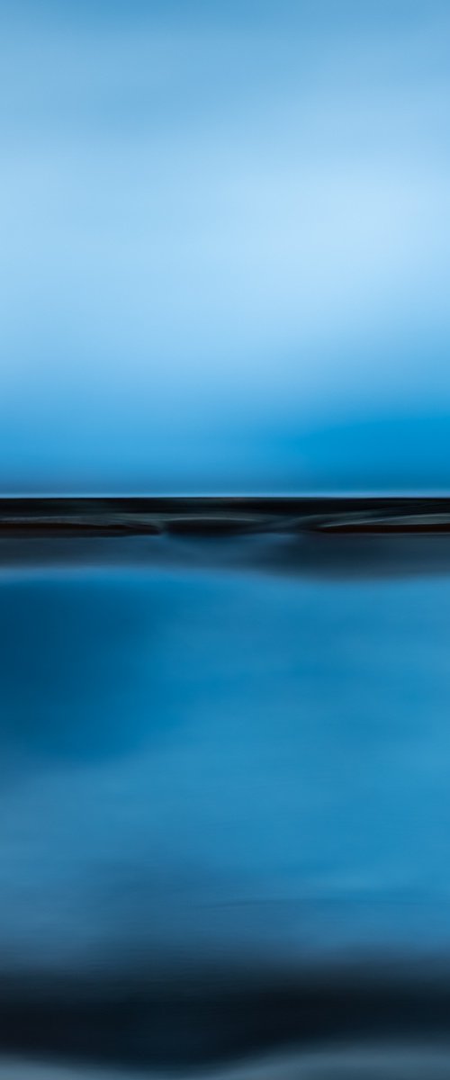 FLUID HORIZON XXXII - SEASCAPE PHOTOART by Sven Pfrommer