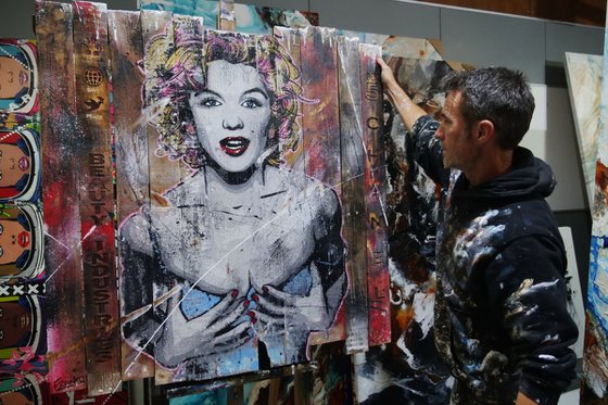Marilyn... Beautiful Disaster 113cm x 113cm Marilyn Monroe Recycled Wood Urban Pop Art