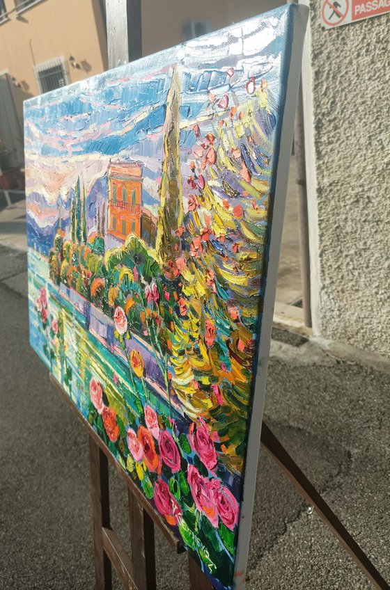 Tender roses at Lake Como