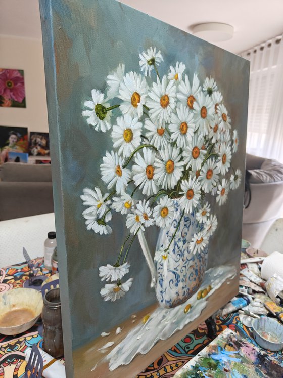 Daisies bouquet . Still life