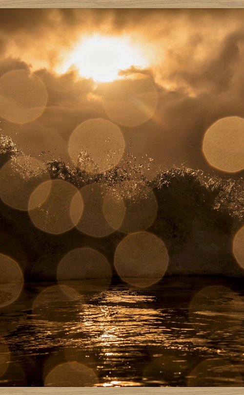 SPARKLE SURF by Andrew Lever