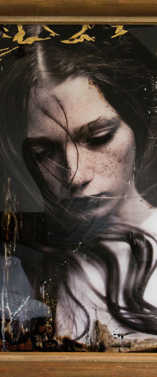 "Dreamworld" (92x74x5cm) - Unique framed portrait artwork on wood (abstract, portrait, goldleafs, gold, framed, original, epoxy, painting, unique, 3D, decay) by Rouzbeh Tahmassian
