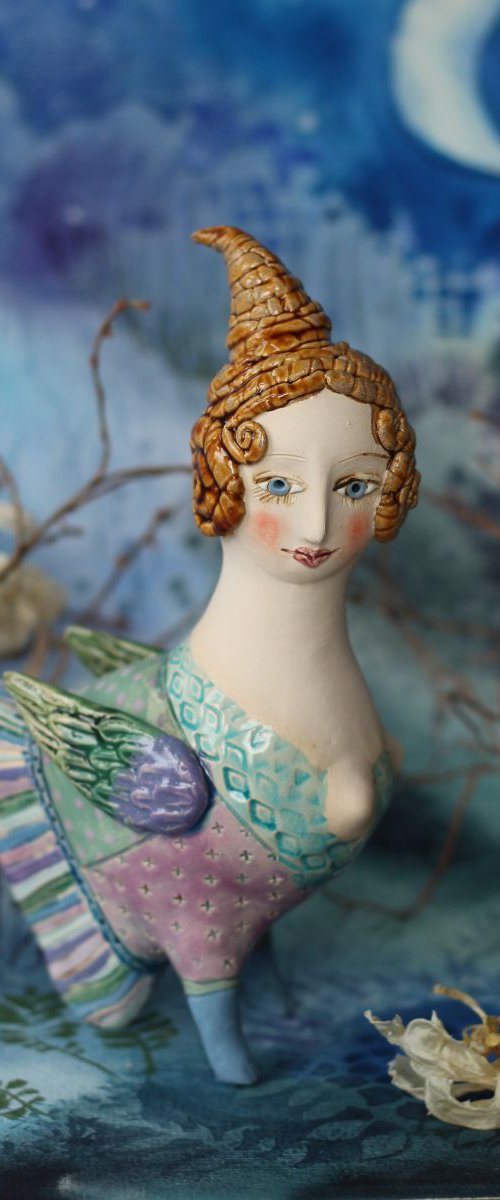Sweetie bird. Ceramic sculpture by Elya Yalonetski