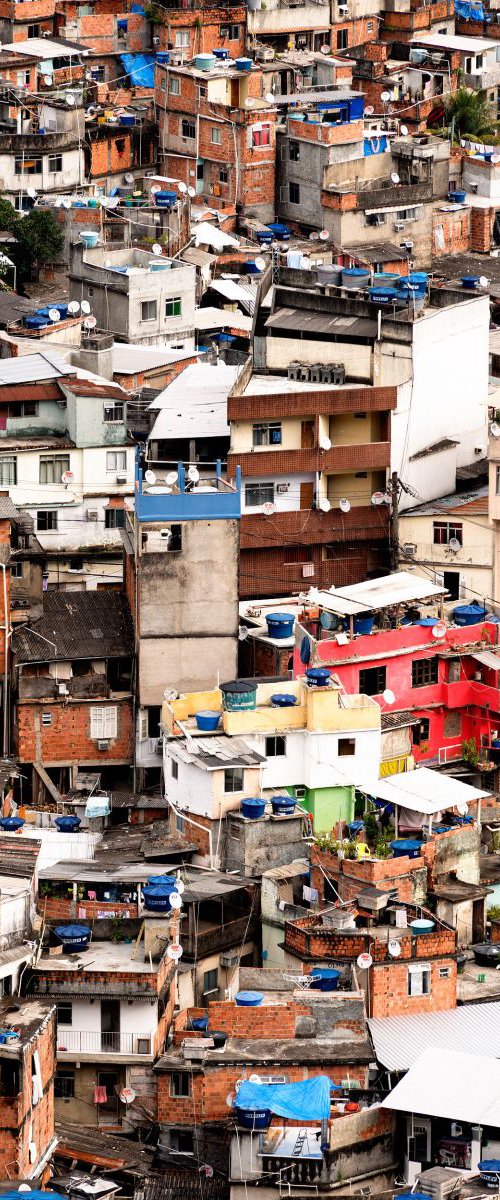 Rocinha Favela, Rio de Janeiro by Tom Hanslien