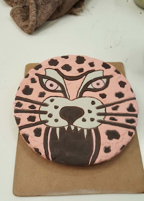 Ceramic | Dramatic tiger box
