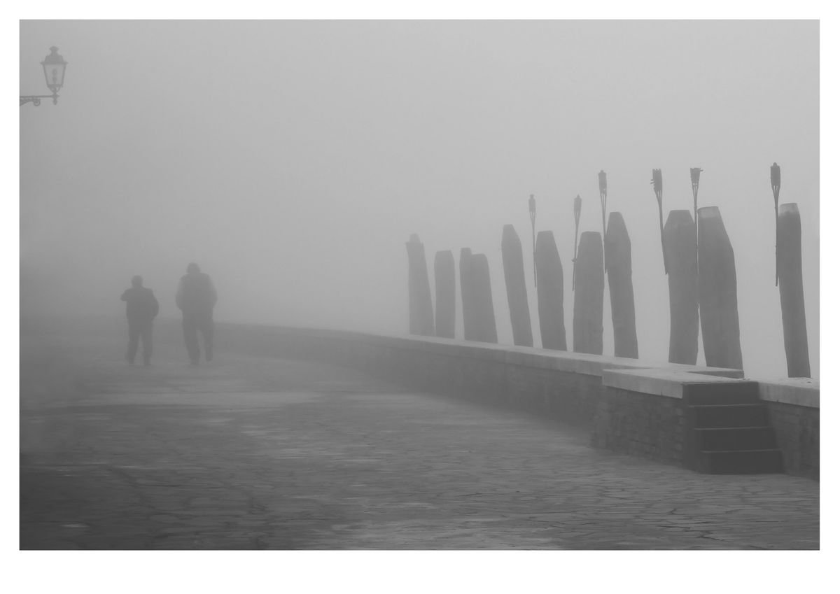 Pescatori nella nebbia by Matteo Chinellato
