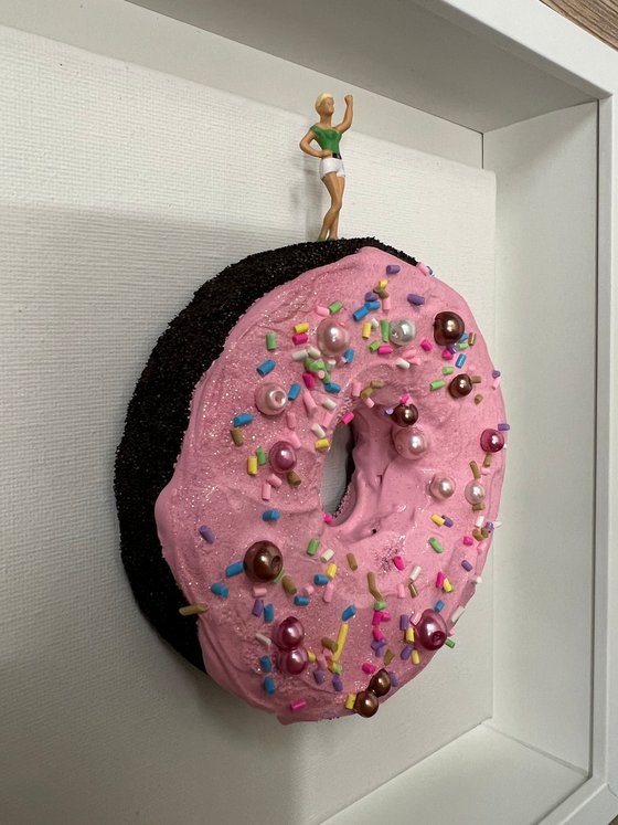 Freedom People ,,Tasty Donut’‘ Eka Peradze Art