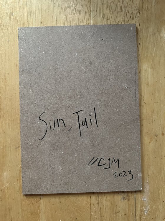 Sun, Tail
