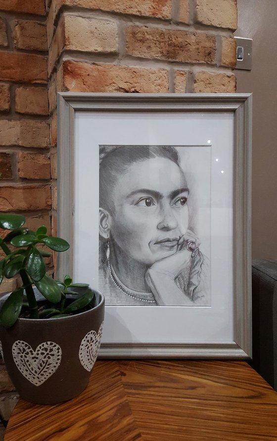 Frida Kahlo (framed)