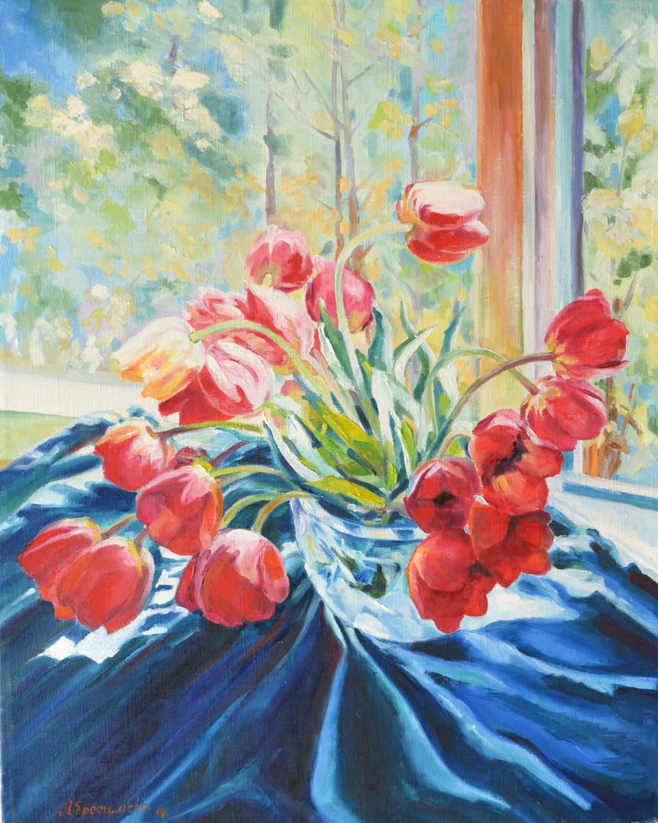 Tulips by Tatyana Ambre