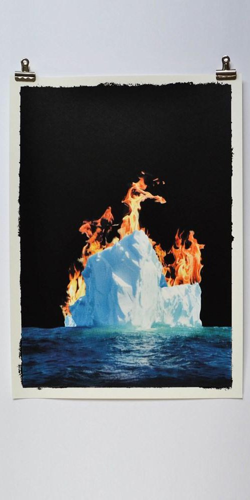 FireBerg by Colour Black