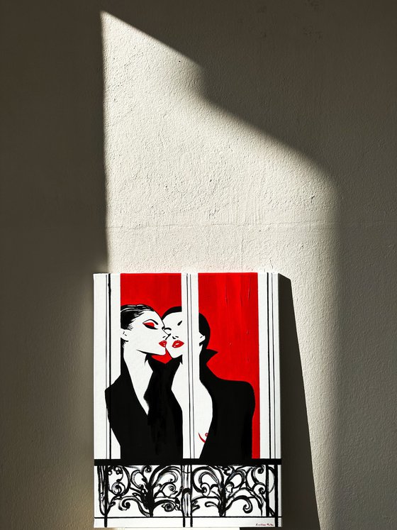Attraction Beyond the Frame