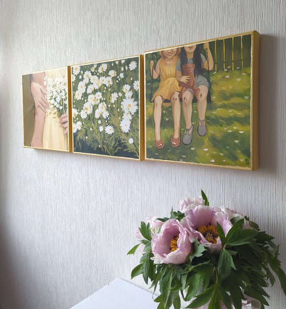 Daisies, "Moments" series