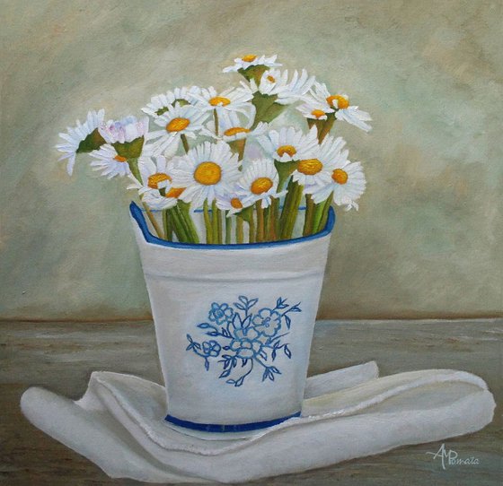 Daisies and Porcelain
