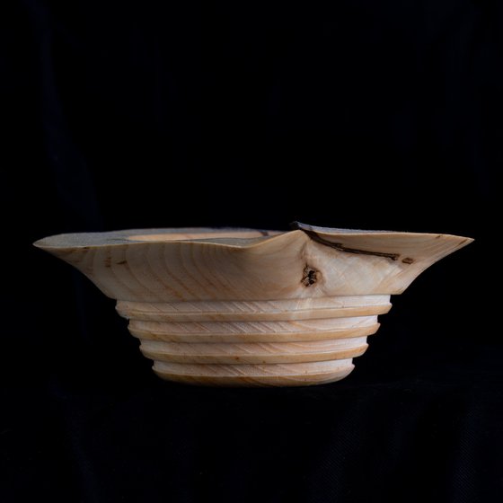 Ribbed wooden Bowl