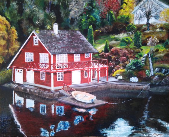 Norwegian house at the pier