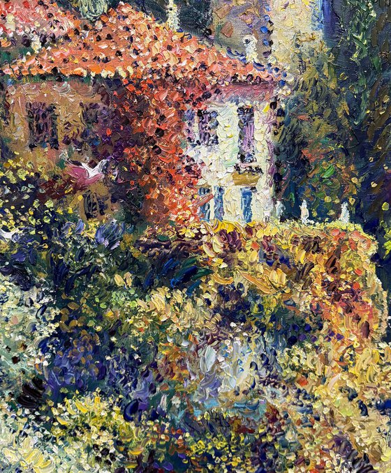 Paradise shore of Lake Como