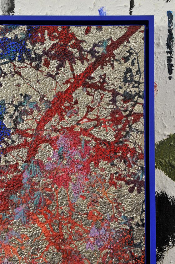 Blue &amp; Red Chestnut