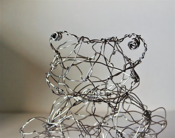 Silver wire Freddy Frog
