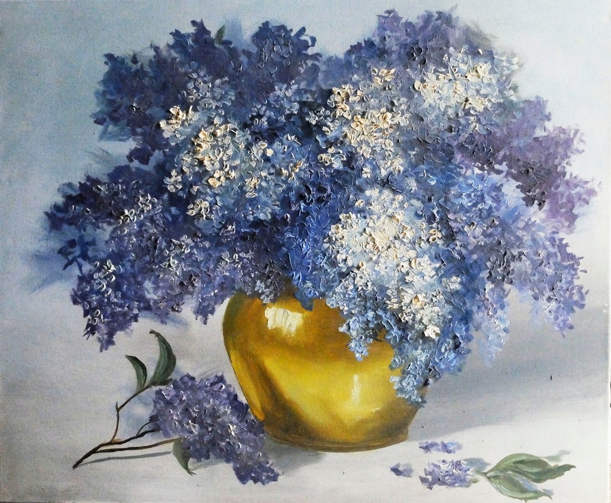 Lilac by Valeriia Radziievska