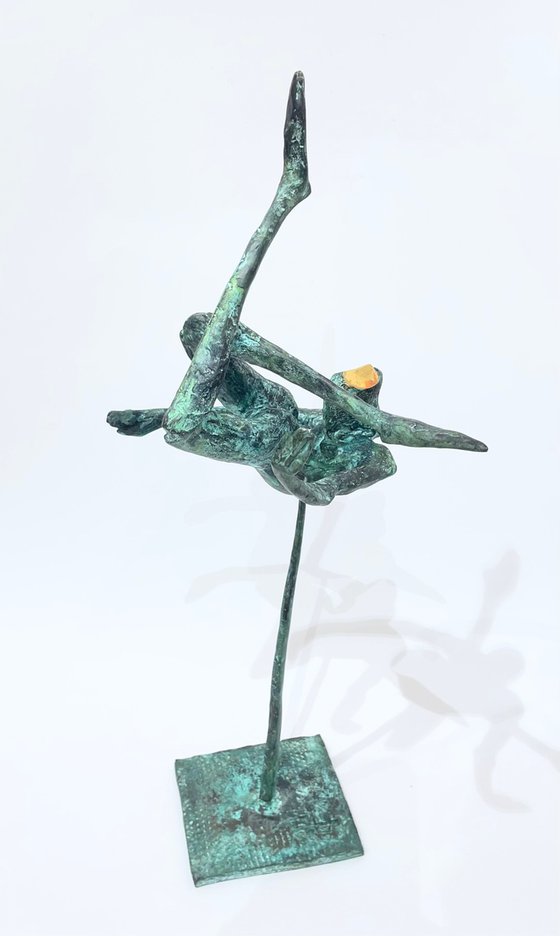 Levitation (big size)