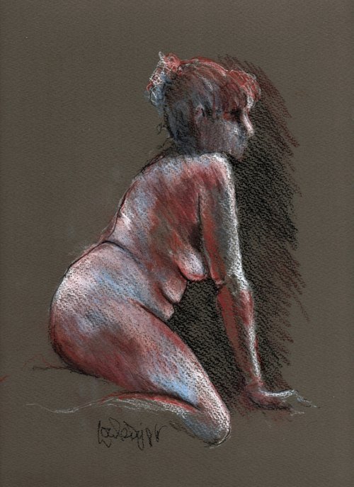 Sara - kneeling nude by Louise Diggle