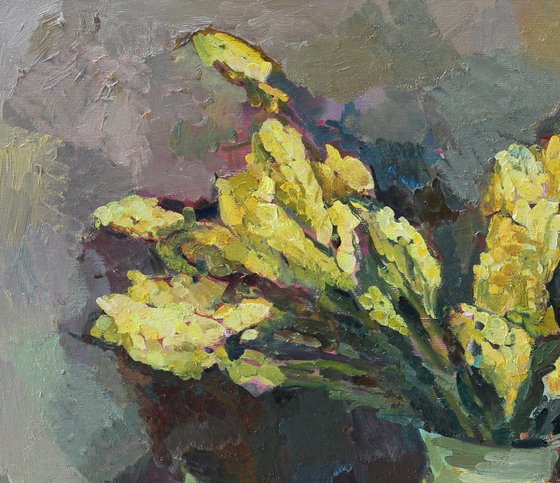 Still life with green flowers