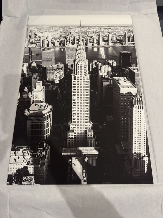 LIGHTS AND SHADOWS IN NYC XL