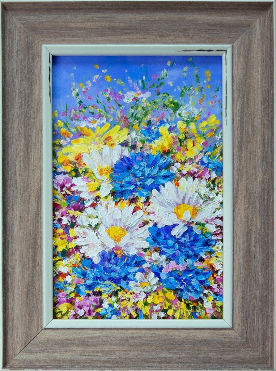 Daisies with cornflowers. by Anastasia Woron