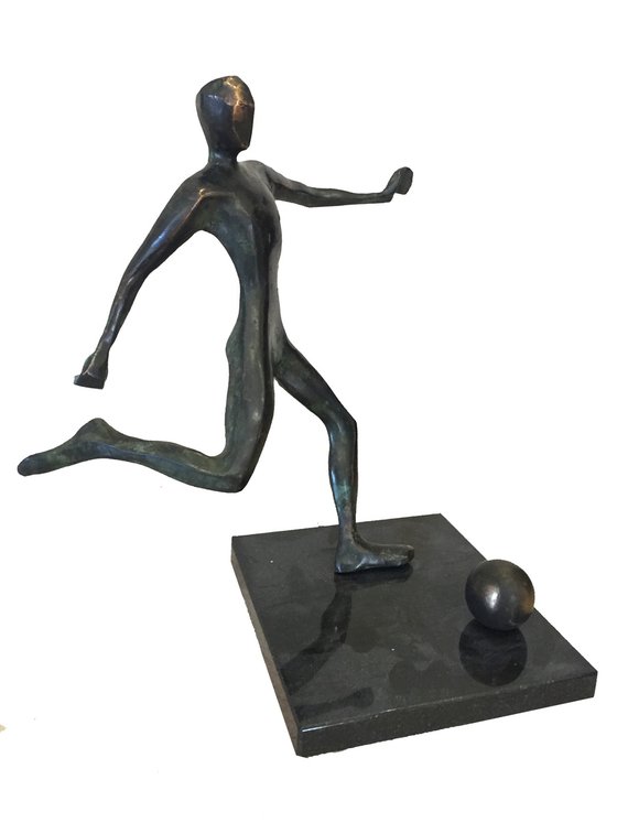 Football player - Perfect strike