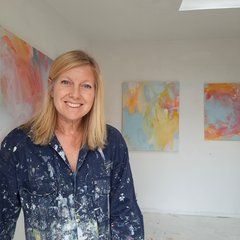 Visit CLAIRE CHANDLER shop
