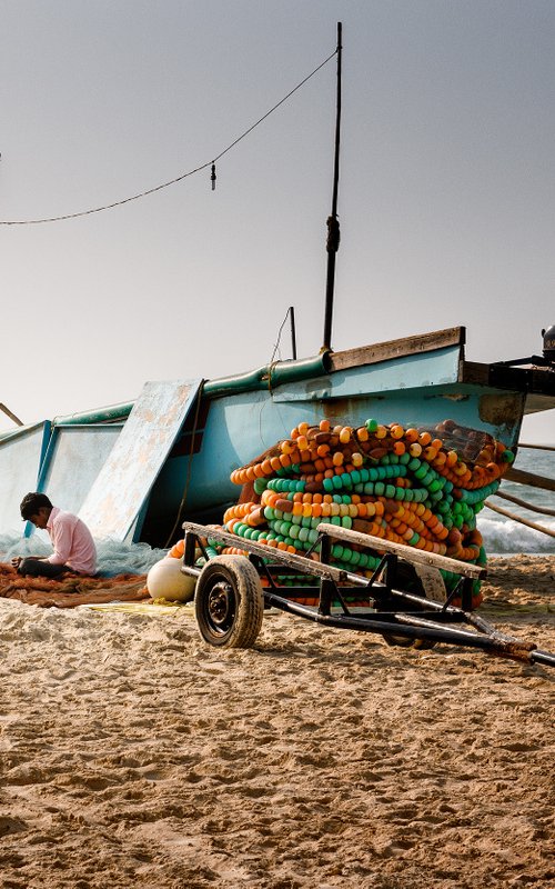 Fisherman at Colva Beach, Goa by Tom Hanslien