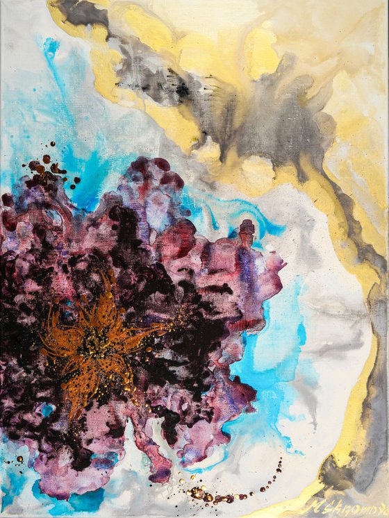 FLOWER FANTASY - Great abstraction. Colorful flower. Gold leaf. Bloom. Miracle. Appeasement.